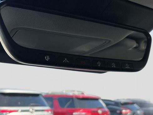 Used 2022 Hyundai Kona Limited AWD/4WD image 25