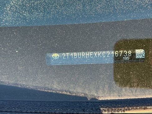 Certified 2019 Toyota Corolla LE image 3