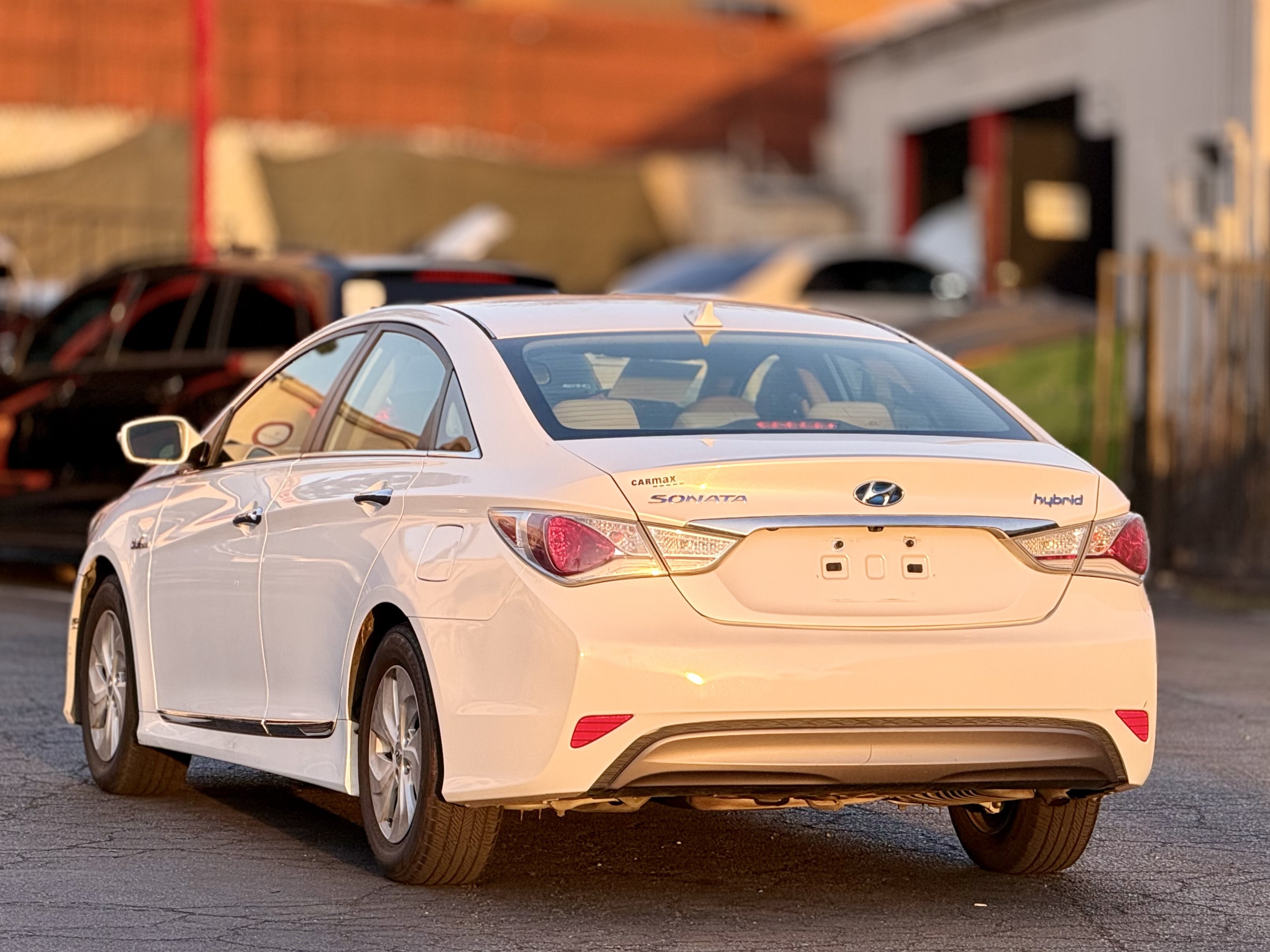 Used 2015 Hyundai Sonata Hybrid FWD image 9