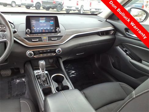 Used 2023 Nissan Altima 2.5 SV image 14