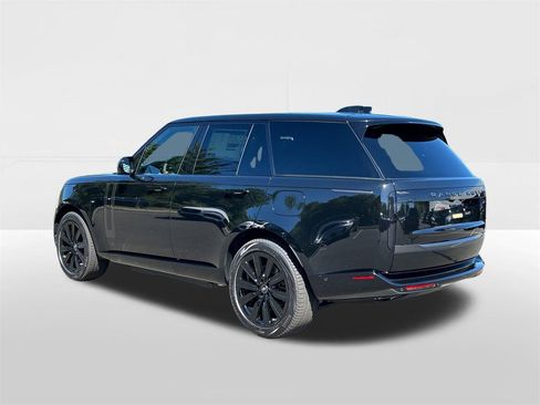 New 2025 Land Rover Range Rover SE image 6