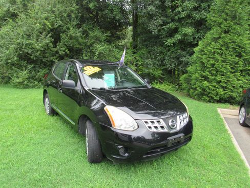 Used 2013 Nissan Rogue S AWD/4WD image 1