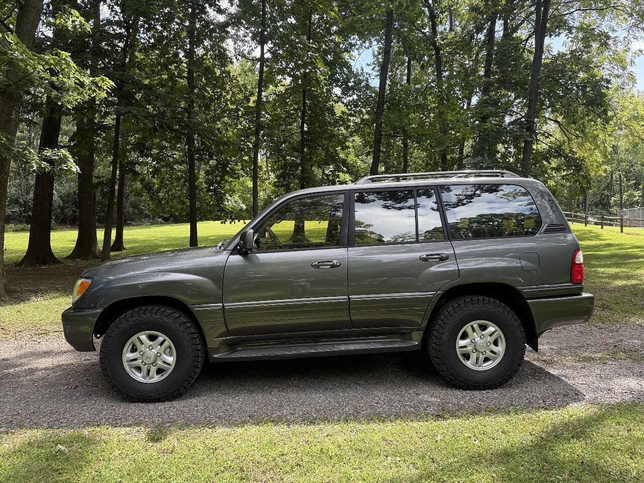 Used 2002 Lexus LX 470 4WD image 6