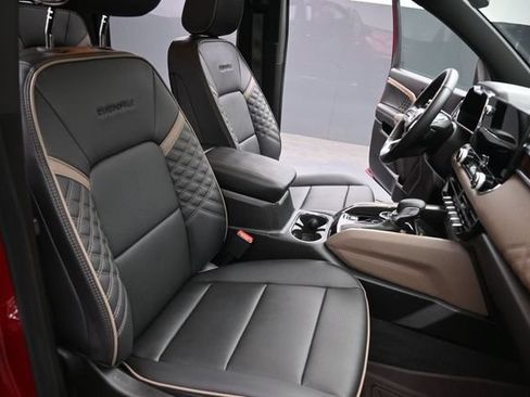 Used 2026 GMC Canyon Denali AWD/4WD image 24