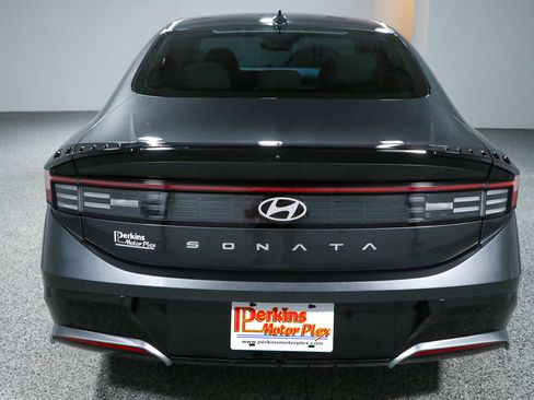 Used 2025 Hyundai Sonata SEL FWD image 8