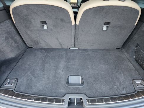 New 2025 Volvo EX90 Ultra image 29