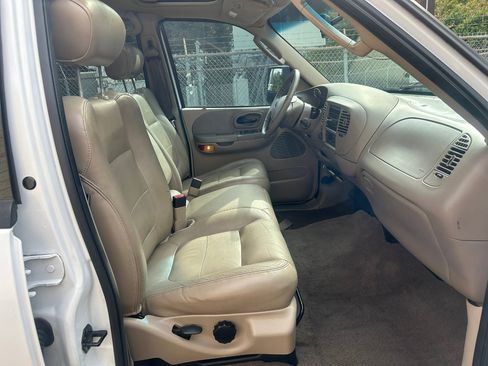 Used 2002 Ford F150 Lariat image 15