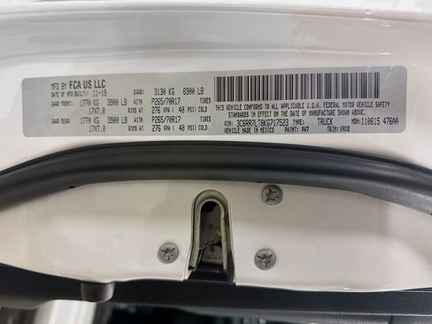 Used 2019 RAM 1500 Classic SLT image 35