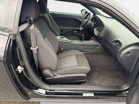 Used 2018 Dodge Challenger R/T w/ Blacktop Package image 25