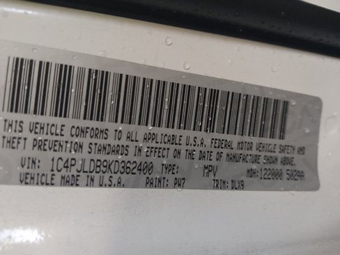 Used 2019 Jeep Cherokee Limited FWD image 33