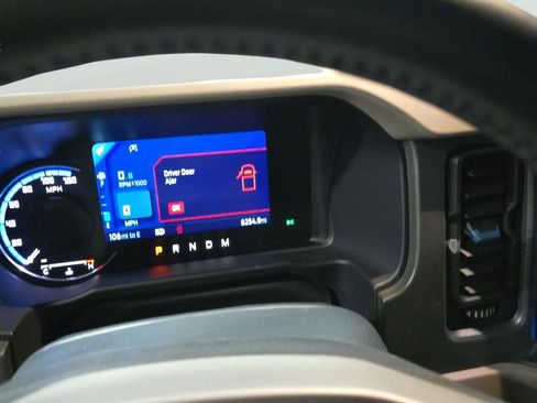 Used 2024 Ford Bronco Wildtrak image 11