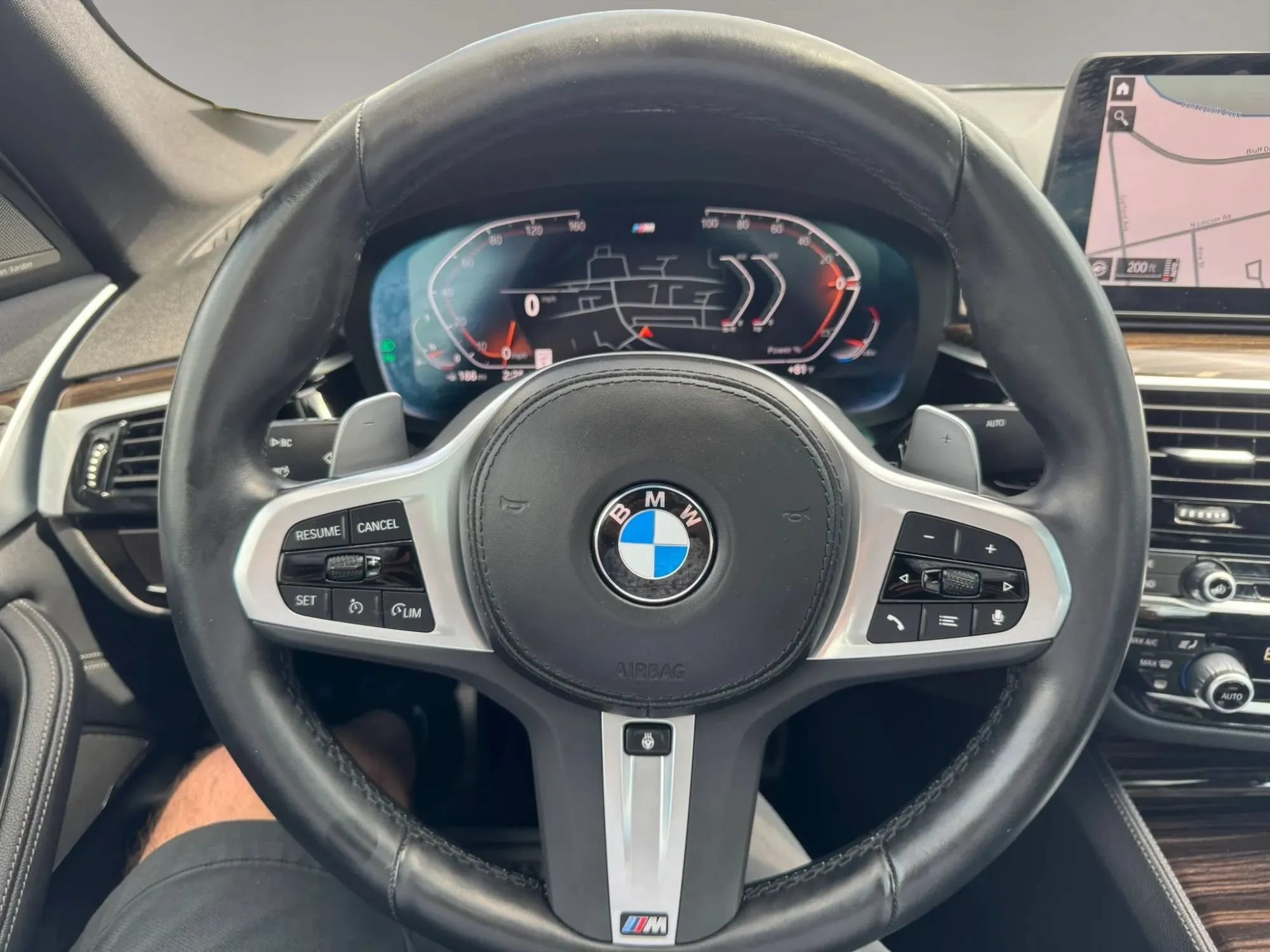 Used 2023 BMW 540i xDrive w/ M Sport Package AWD/4WD image 28