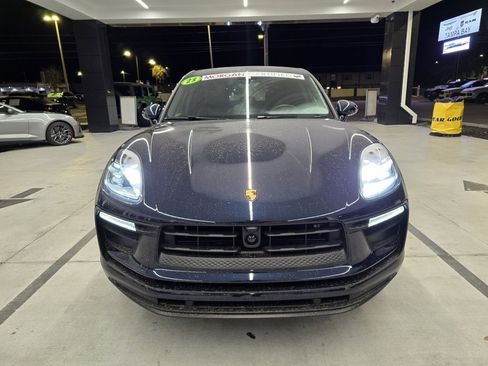 Used 2023 Porsche Macan image 8