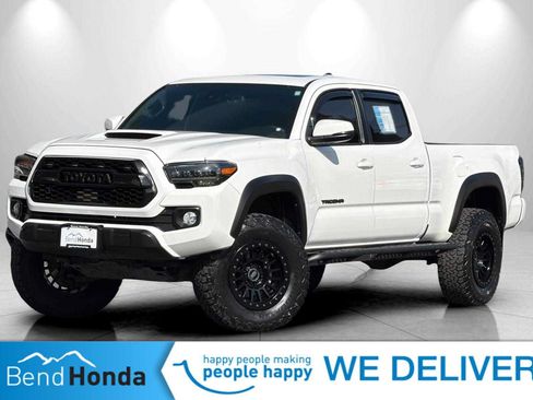 Used 2021 Toyota Tacoma TRD Off-Road w/ TRD Premium Off Road Package AWD/4WD image 1