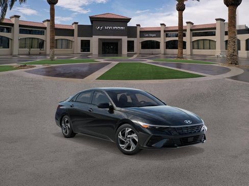 New 2026 Hyundai Elantra SEL Sport Premium image 2