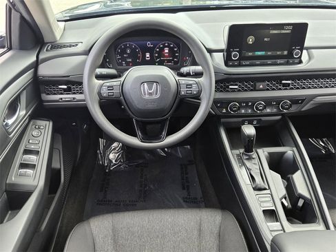 Used 2024 Honda Accord EX image 12