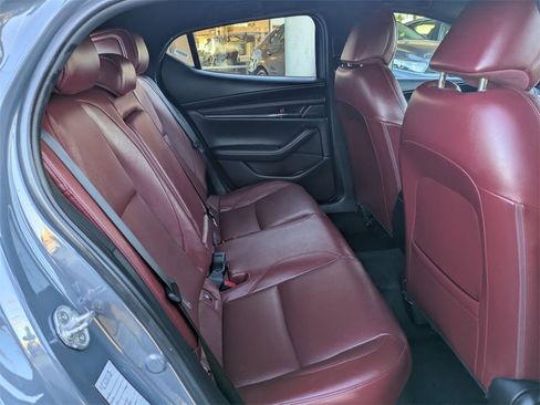 Used 2024 MAZDA MAZDA3 s image 31