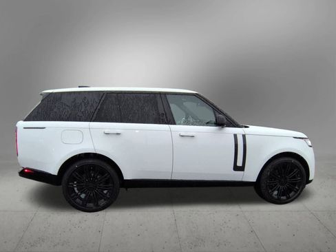 New 2026 Land Rover Range Rover SE image 7