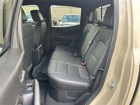 Used 2024 Chevrolet Colorado Trail Boss w/ Advanced Trailering Package image 24