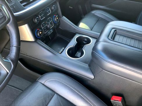 Used 2021 Chevrolet Tahoe LT image 17