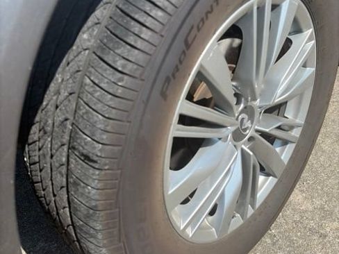 Used 2021 INFINITI QX80 Luxe AWD/4WD image 2