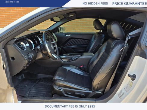 Used 2010 Ford Mustang GT Premium RWD image 17