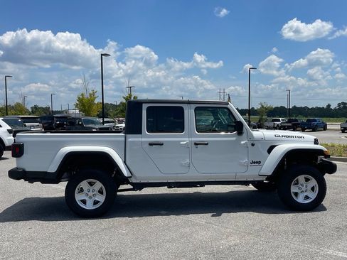 Used 2021 Jeep Gladiator Sport AWD/4WD image 22