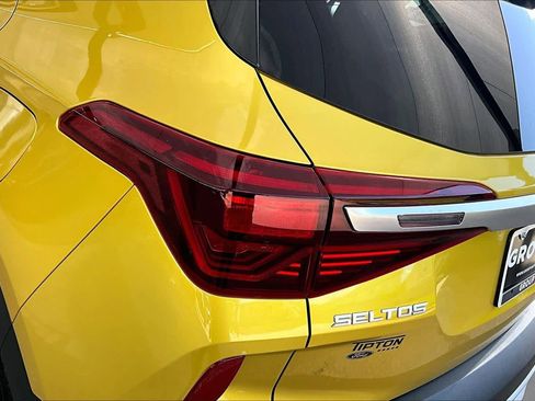 Used 2023 Kia Seltos S w/ Navigation Package FWD image 28