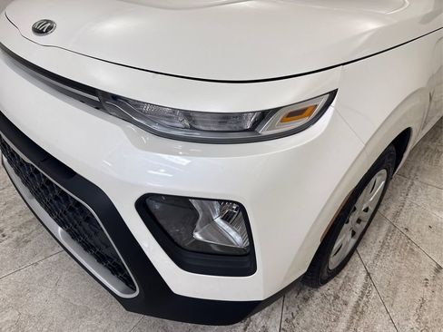 Used 2021 Kia Soul LX FWD image 12
