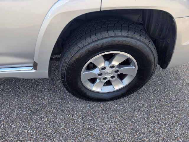 Used 2013 Toyota 4Runner SR5 w/ Convenience Pkg RWD image 10