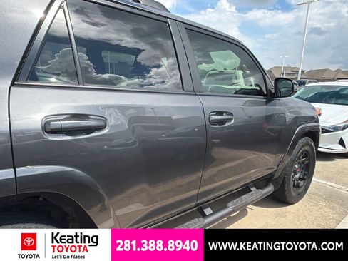 Used 2023 Toyota 4Runner SR5 Premium w/ Moonroof Package RWD image 2