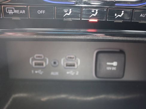 Used 2022 Jeep Grand Cherokee L Limited RWD image 53
