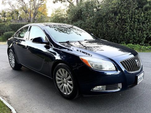 Used 2012 Buick Regal Leather image 8