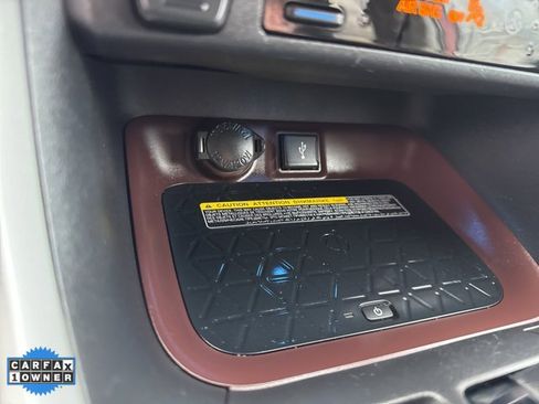 Used 2020 Toyota RAV4 Limited image 34