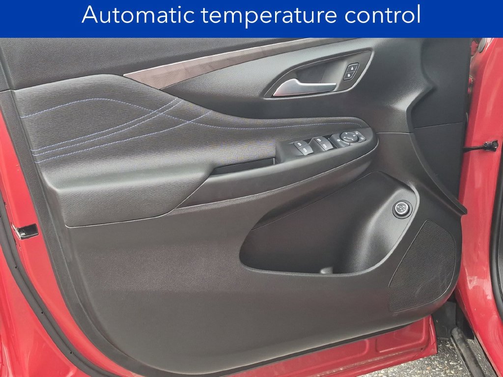 Certified 2024 Buick Envista Sport Touring w/ Convenience I Package FWD image 10