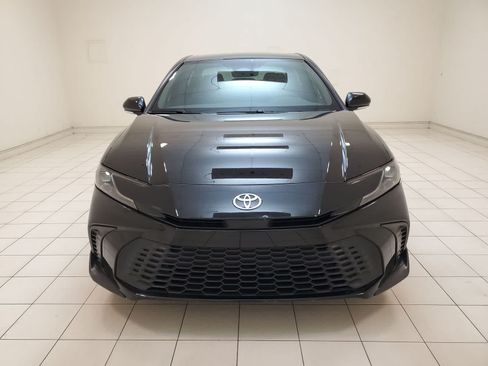 Used 2025 Toyota Camry SE FWD image 22