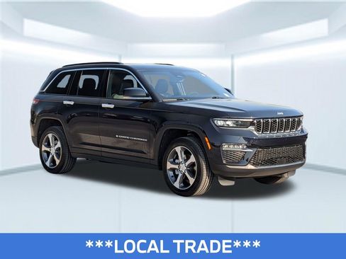 Used 2024 Jeep Grand Cherokee Limited w/ Trailer Tow Package image 4