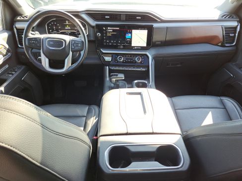 Used 2022 GMC Sierra 1500 Denali image 9