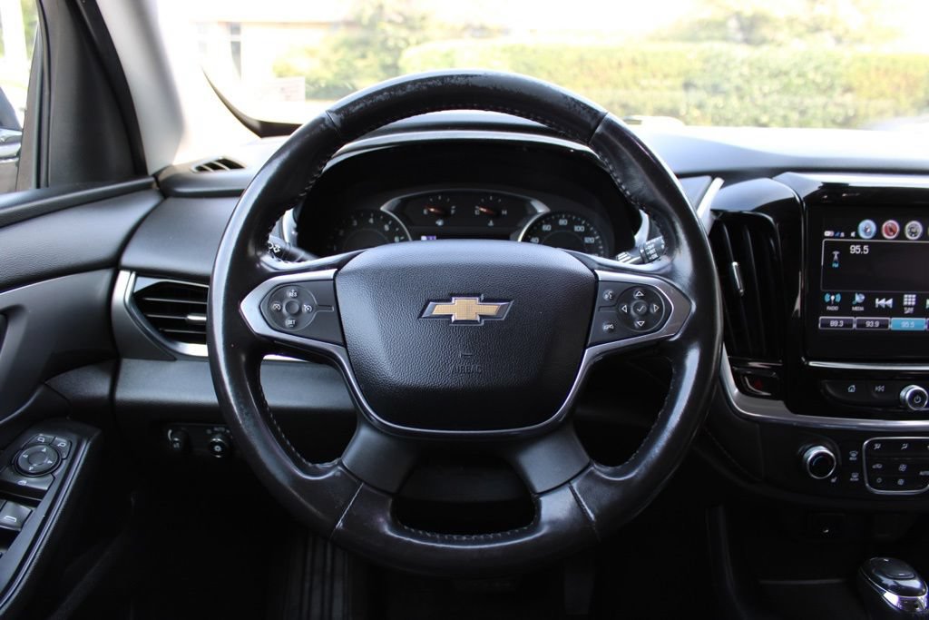 Used 2019 Chevrolet Traverse LT w/ LT Premium Package AWD/4WD image 19