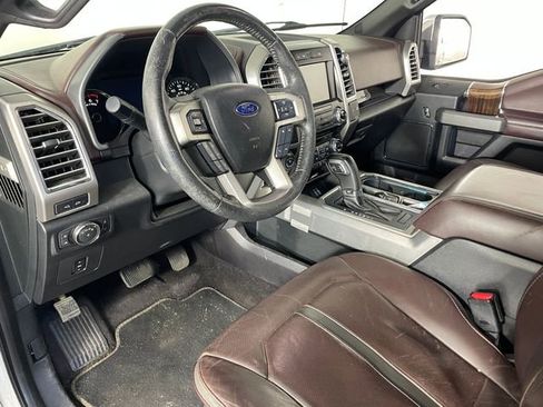 Used 2016 Ford F150 Platinum w/ Technology Package AWD/4WD image 3