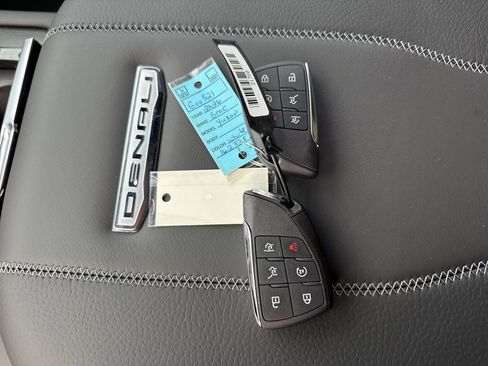 New 2026 GMC Yukon XL Denali image 41