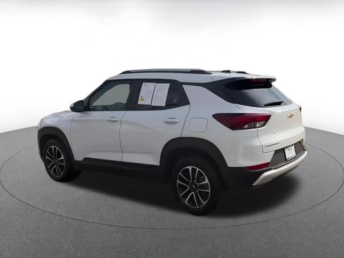 Used 2025 Chevrolet TrailBlazer LT image 9