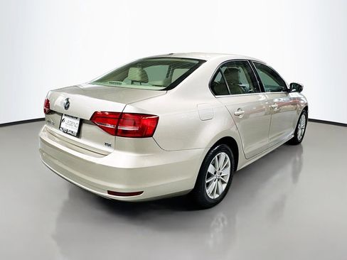 Used 2015 Volkswagen Jetta TDI SE image 7