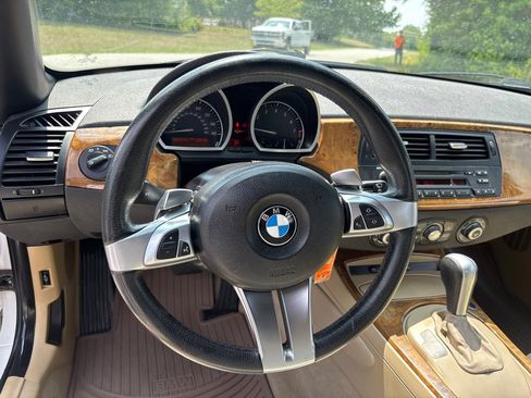 Used 2008 BMW Z4 3.0i RWD image 11