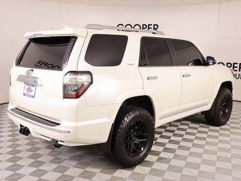Used 2022 Toyota 4Runner Limited image 22