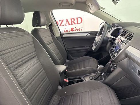 Used 2022 Volkswagen Tiguan S image 16