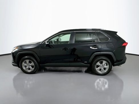 Used 2025 Toyota RAV4 XLE AWD/4WD image 8