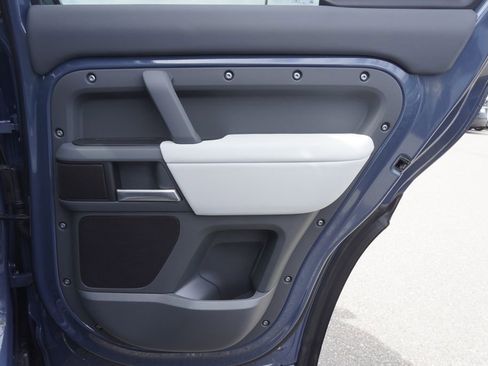 New 2025 Land Rover Defender 110 S image 25