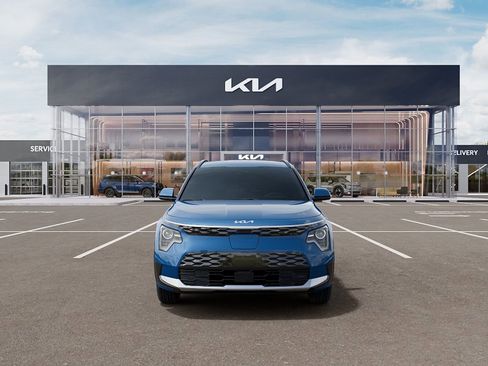 New 2026 Kia Niro Wind FWD image 3
