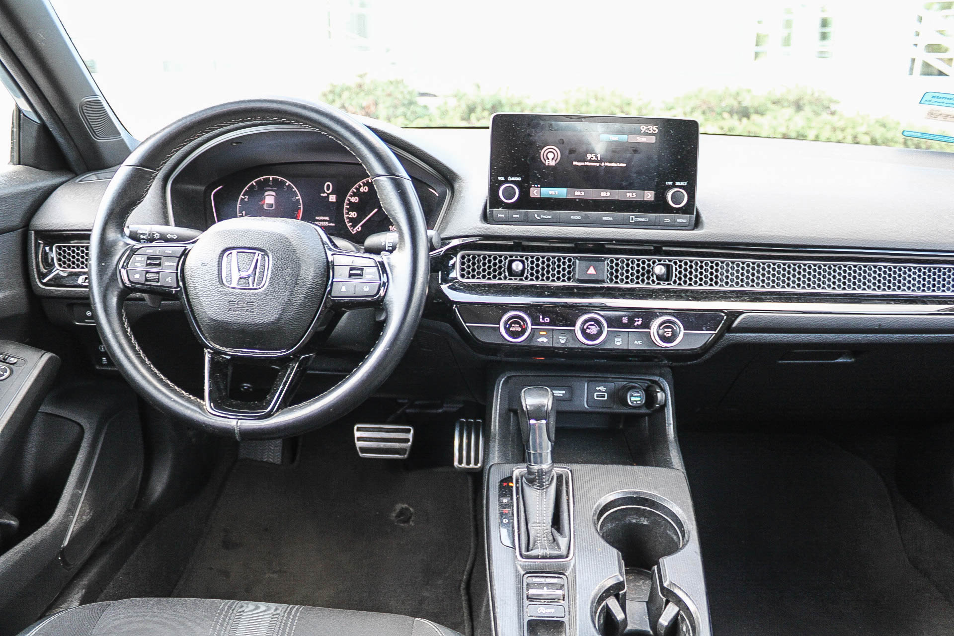 Used 2024 Honda Civic Sport image 14